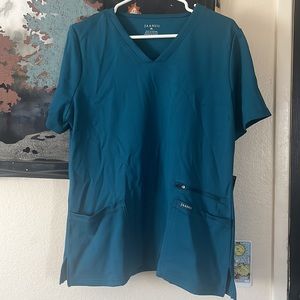 Jaanu Carribean Blue Scrub Set- Four Pocket Top and Joggers. New With Tags